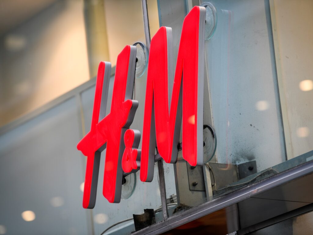 Fashion giant H&M pulls ad after claims it sexualised under-age girls | Fashion Industry