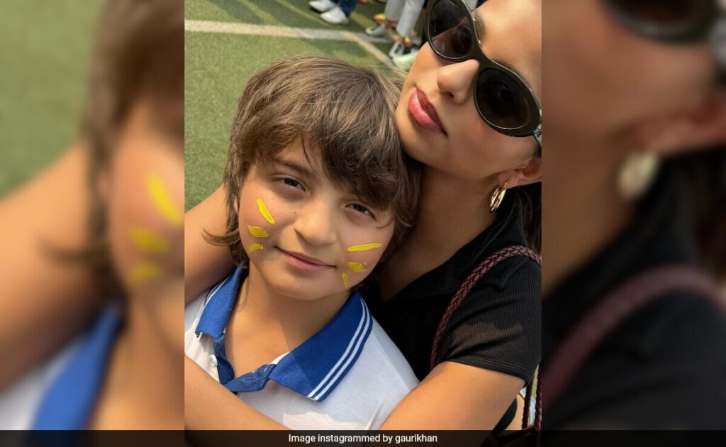 Gauri Khan And Daughter Suhana Form AbRam