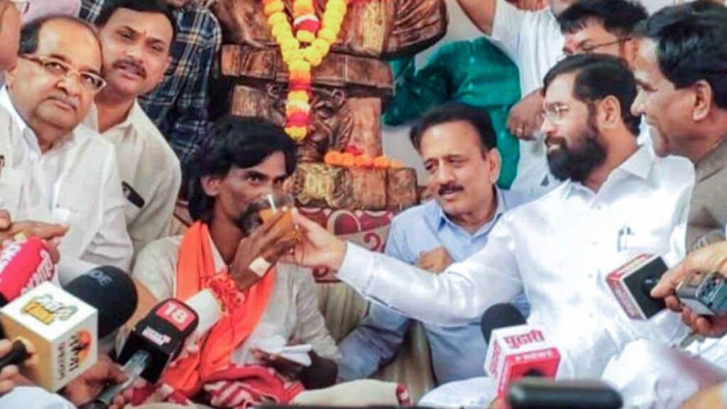 File photo of CM Eknath Shinde offering juice to Manoj Jarange Patil after one of his fasts