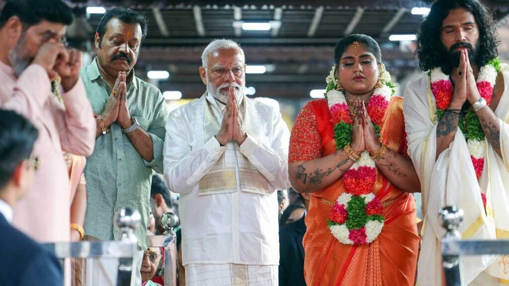 Suresh Gopi (left) and Prime Minister Narendra Modi at Gopi