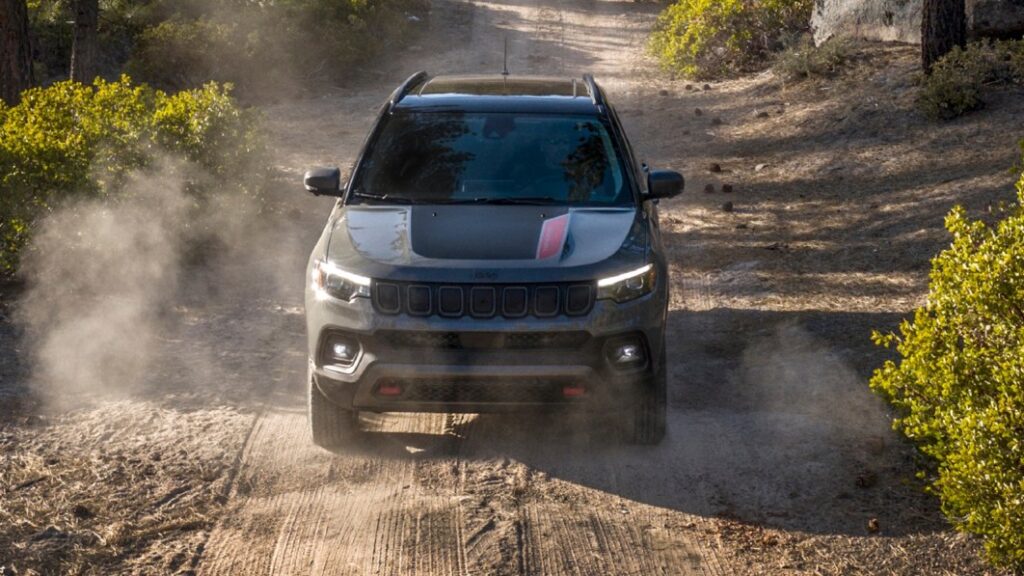 2024 Jeep Compass base price drops below $28,000