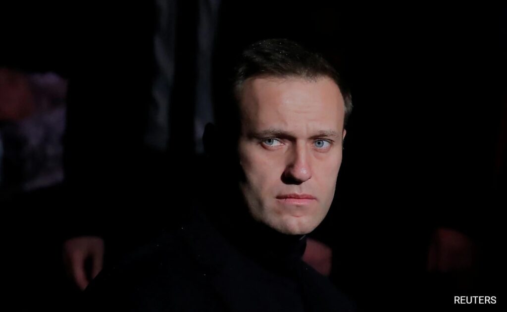 Alexei Navalny, Don't Worry About Me, Putin Critic Navalny's Last Weeks In An Arctic Jail