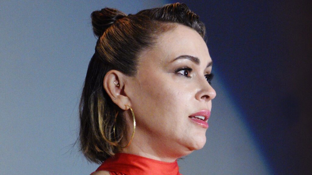 Alyssa Milano Doubles Down on Defending Raising Money for Son's Team