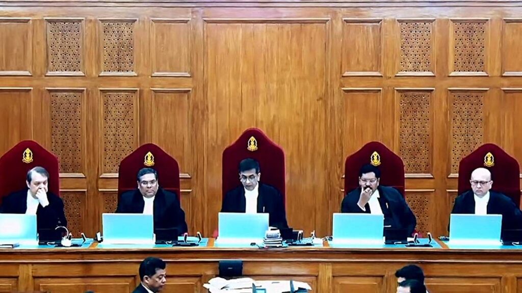 CJI Chandrachud-led bench pronouncing judgement on petitions challenging electoral bonds scheme, Thursday