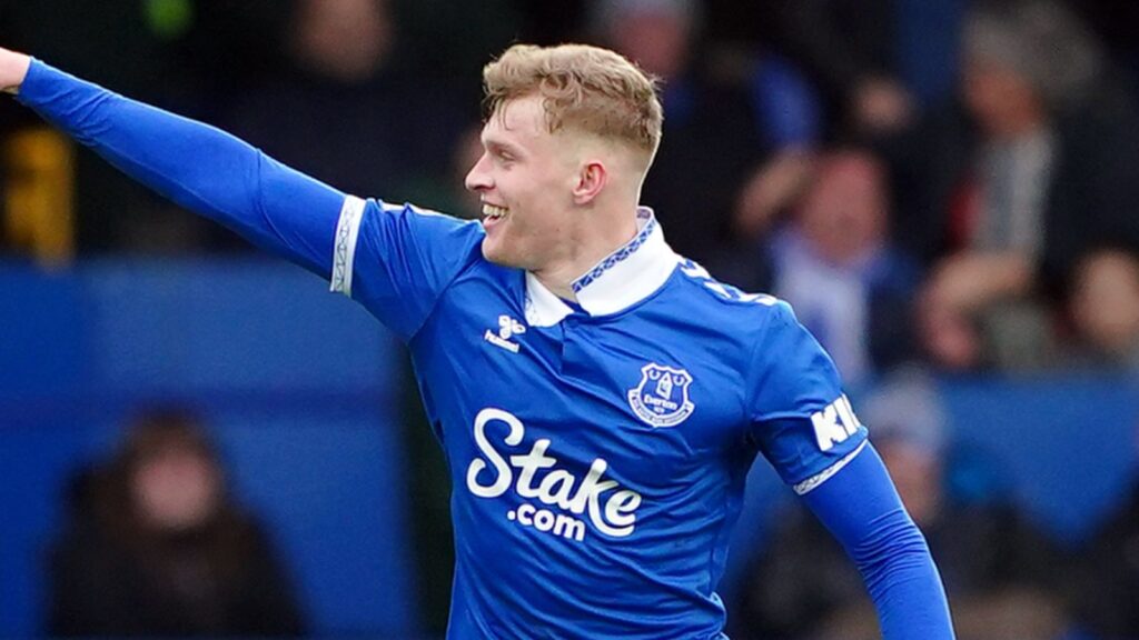 Jarrad Branthwaite celebrates after equalising for Everton against Spurs