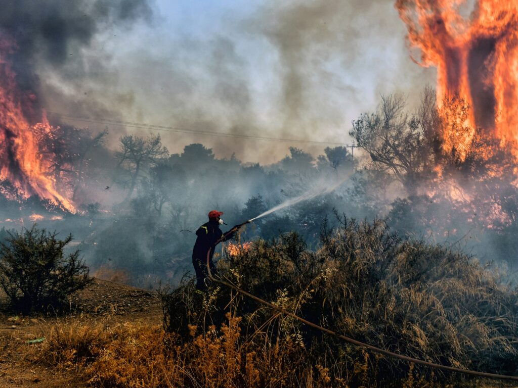 First time world exceeds 1.5C warming limit over 12-month period | Climate Crisis News