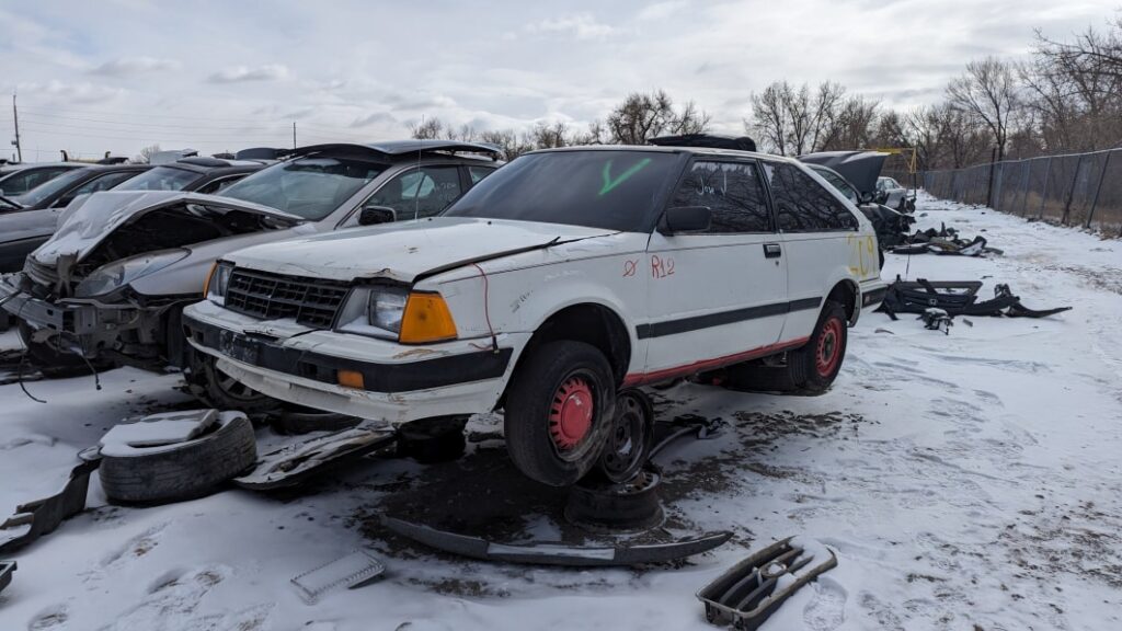 Junkyard Gem: 1982 Nissan Stanza 4-door hatchback