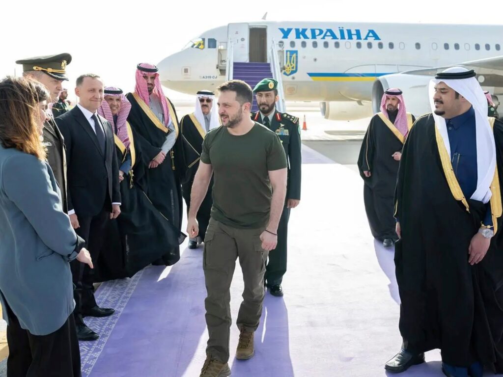 Zelenskyy in Saudi Arabia to push for peace, POW deal with Russia | Russia-Ukraine war News