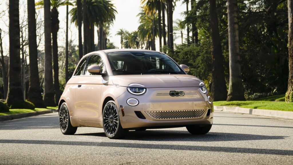 2024 Fiat 500e adds special models for fans of rose gold and sweet tunes