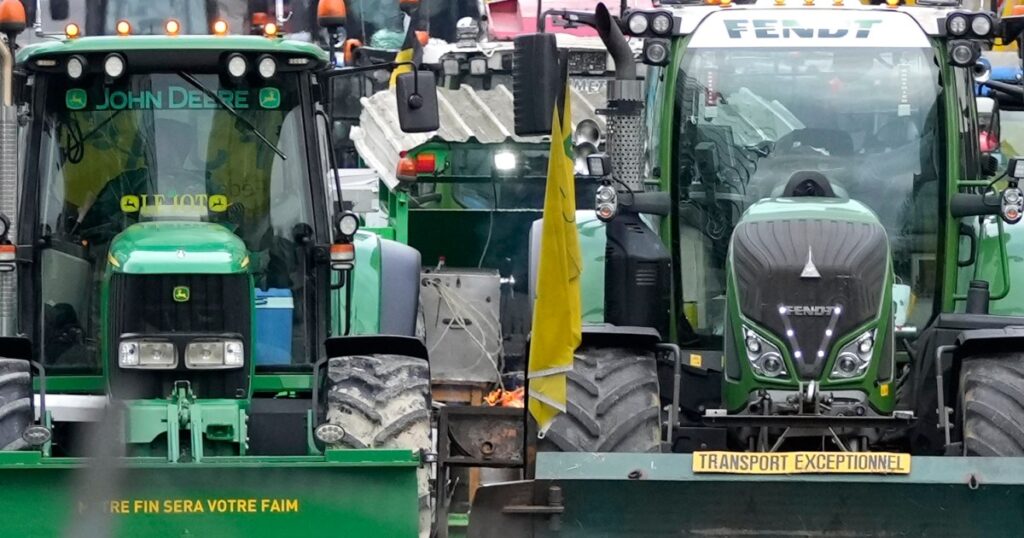 Angry farmers block Brussels to protest EU policies, cheap Ukraine imports | Protests News