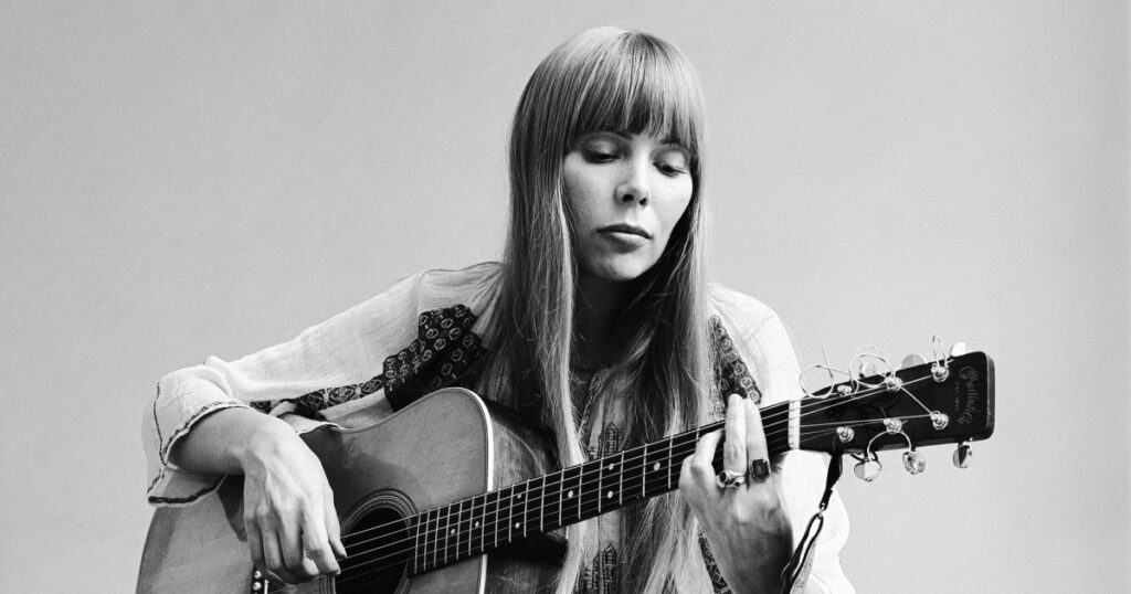 Joni Mitchell Returns to Spotify After Joe Rogan Podcast Boycott