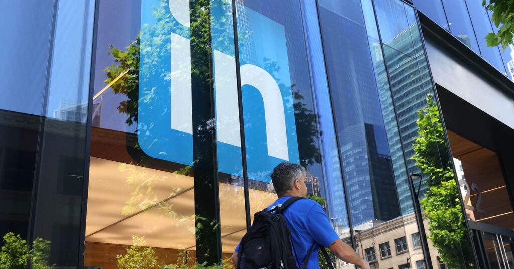 LinkedIn was down - The Verge