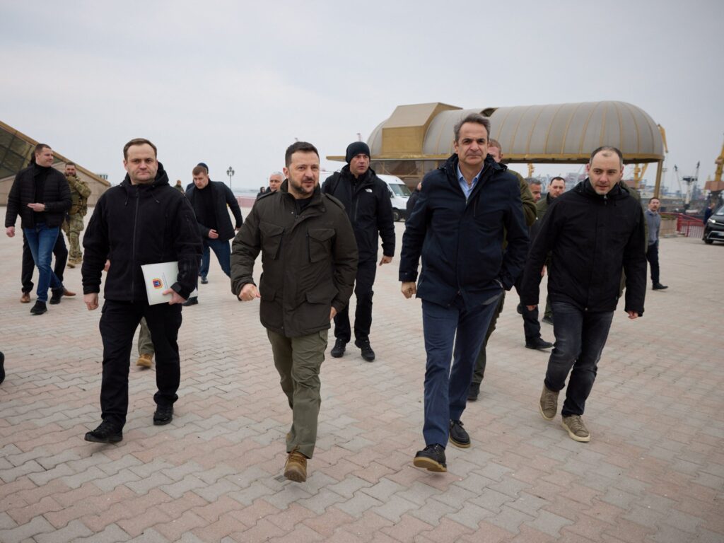 Russia attacks Ukraine’s Odesa as Greek PM visits war-stricken city | Russia-Ukraine war News