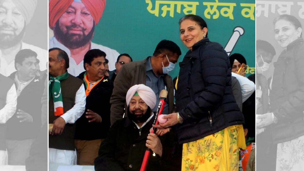 File photo of Jai Inder Kaur with father Captain (Retd.) Amarinder Singh during election campaign ahead of Punjab assembly polls, at Tripuri, in Patiala