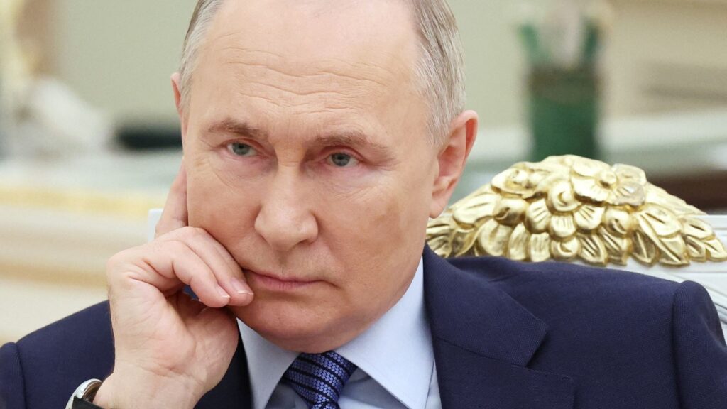 Will President Vladimir Putin extend his mandate? | Vladimir Putin